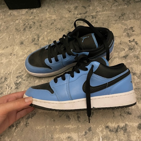 Air Jordan 1 GS - Picture 2 of 3